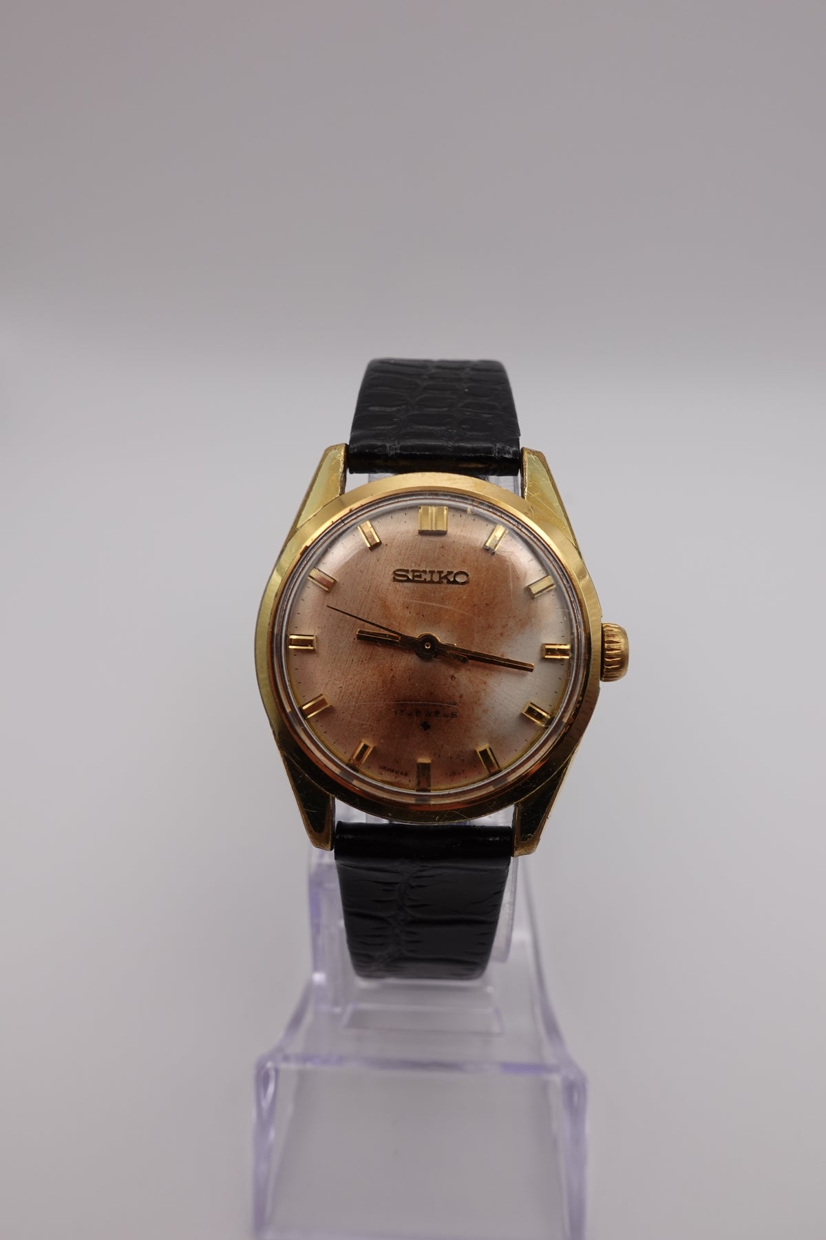 Seiko Hand Wind 17 Jewel Skyliner Gold with Champagne Patina Dial 66-7970 - Vintage