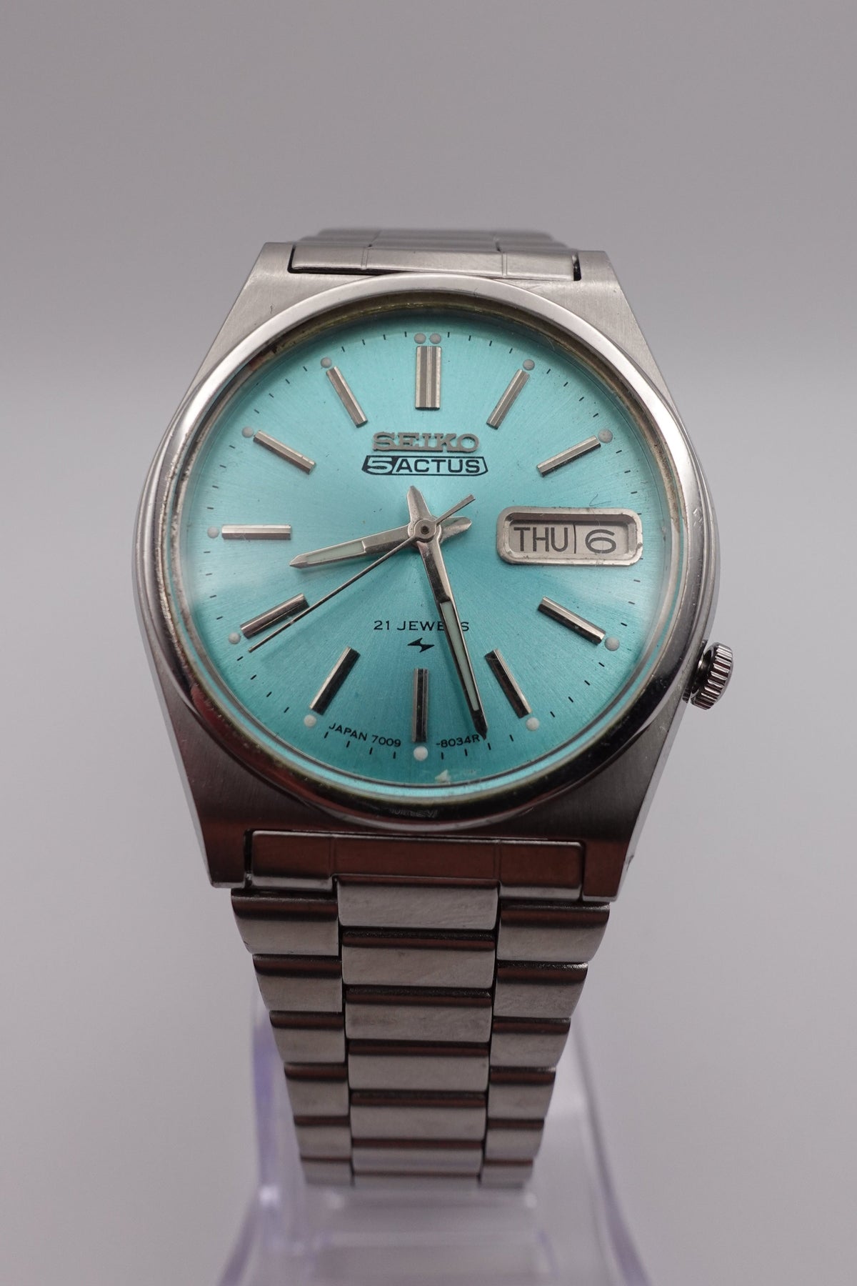 Seiko 5 Actus Automatic 21 Jewel Day Date Tiffany Blue Dial 7009-821J - Vintage