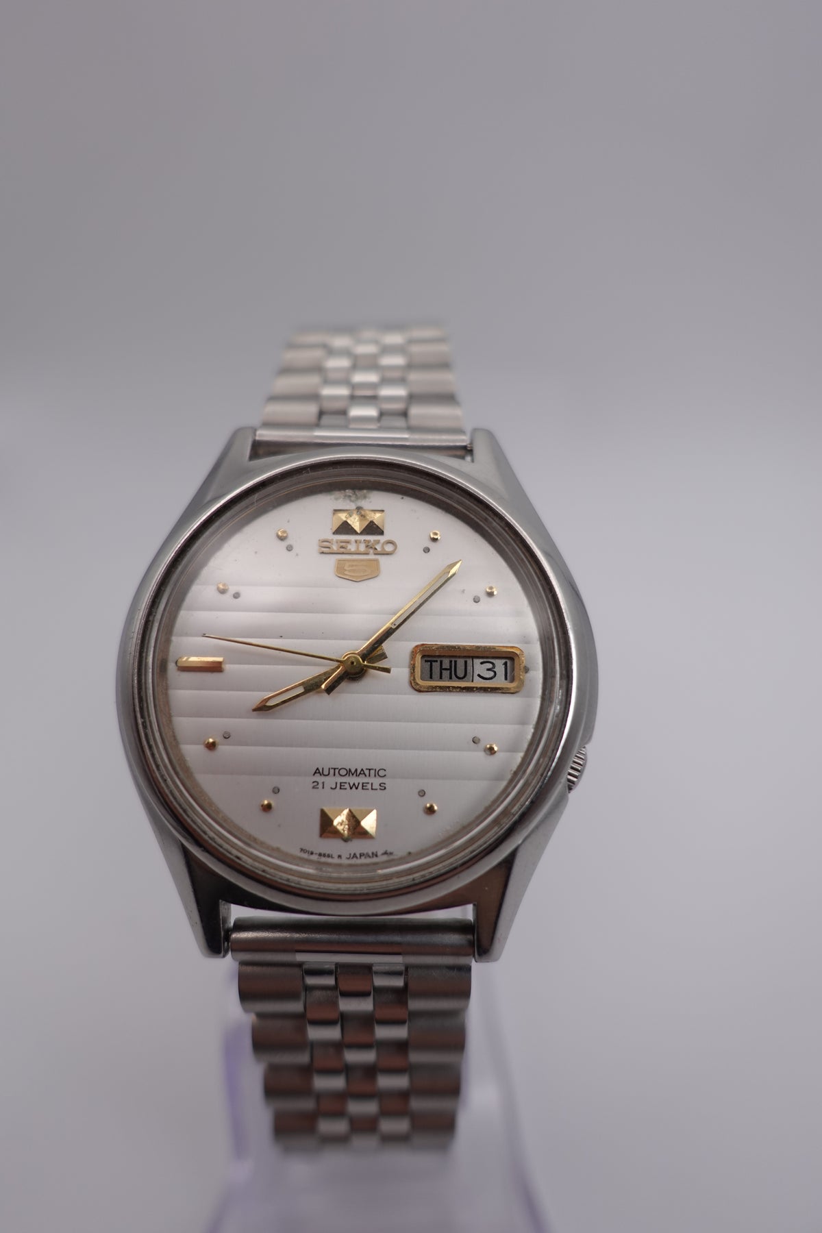 Seiko Automatic 5 21 Jewel Day Date White Dial 7019-8180 - Vintage